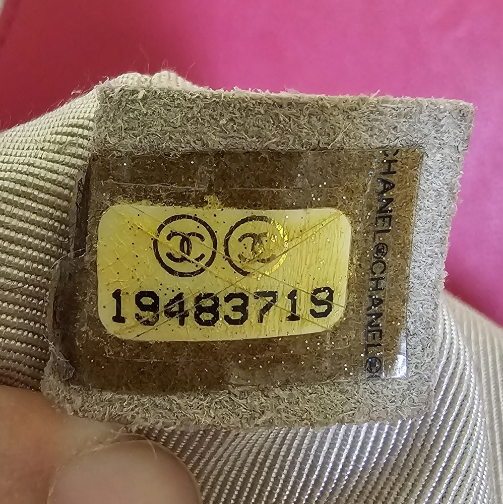 Chanel Mini Boy Bag - Picture 12 of 17